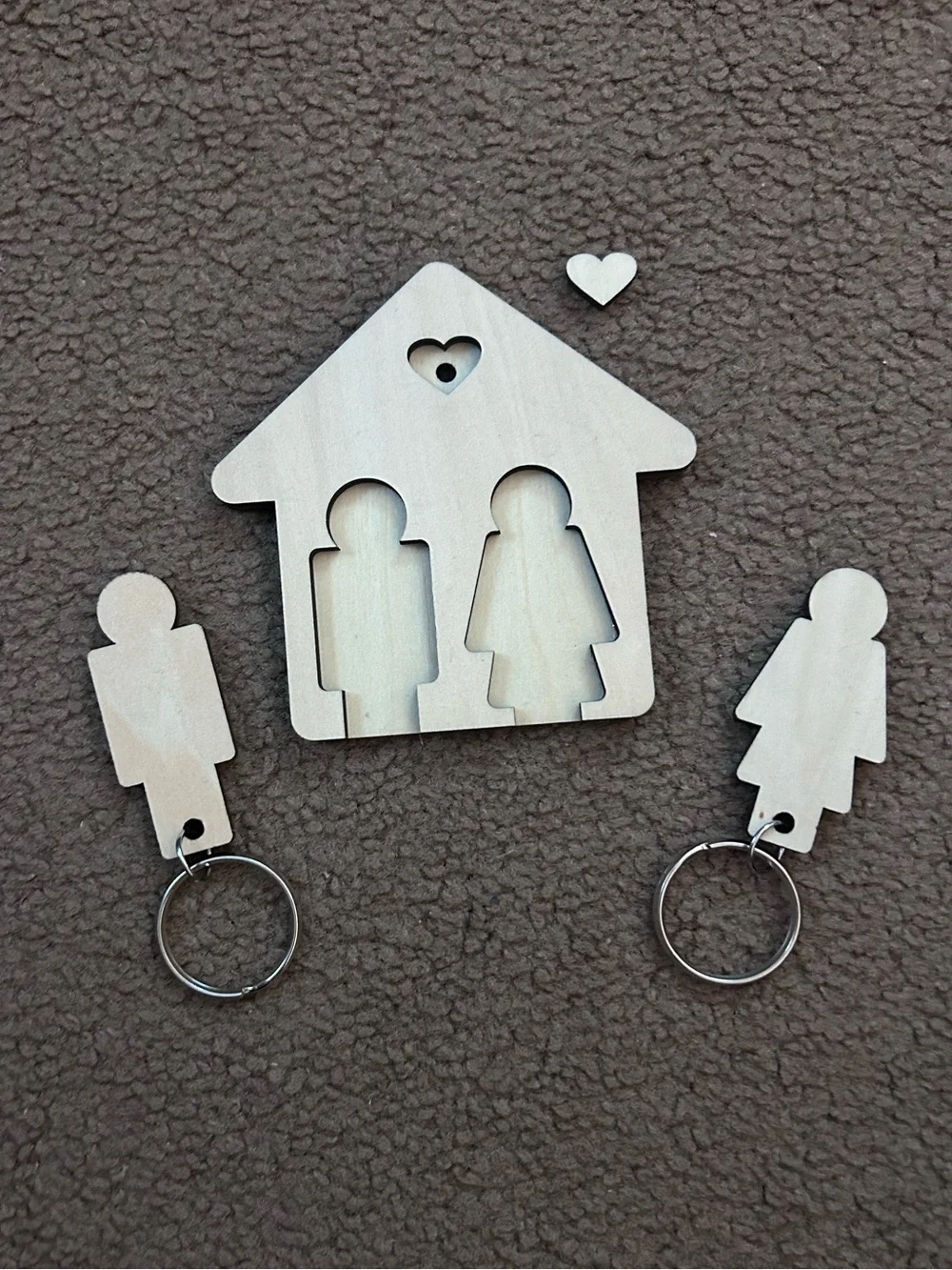 Couples Key Ring Organizer Wall Mount Natural Wood NWT